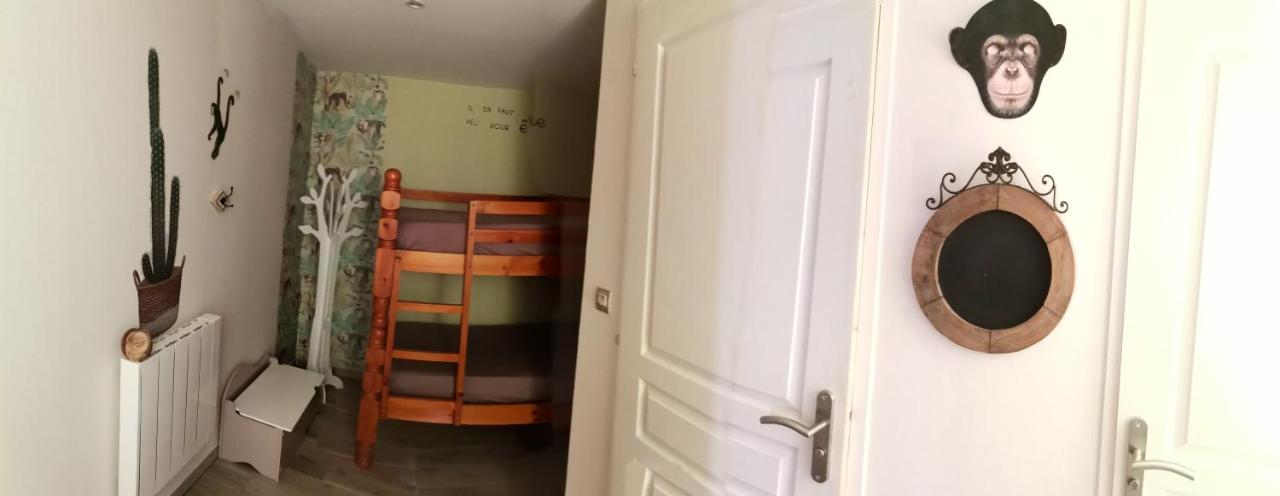 Au Gue Du Bois Bed & Breakfast Neuville-de-Poitou Bagian luar foto